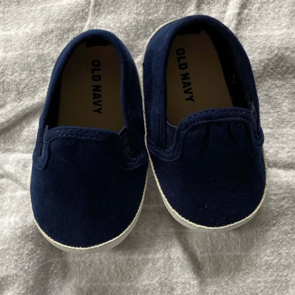 Old navy baby shoes